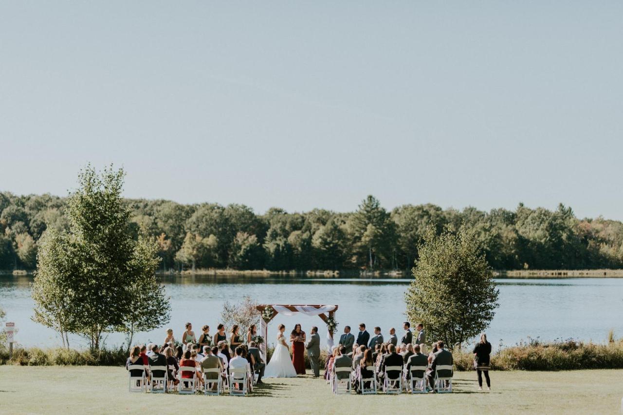 The Rockwell Lake Lodge Luther Экстерьер фото